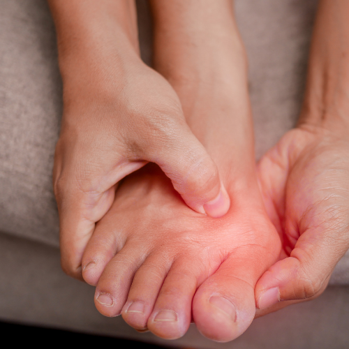 【久留米市の糖尿病内科・循環器内科】春は危険？足の親指に激痛が…！痛風・高尿酸血症を専門医が解説