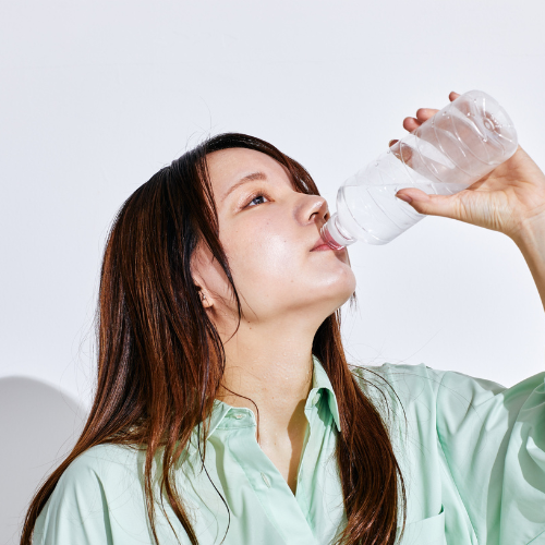 【久留米市の糖尿病内科・循環器内科】その喉の渇きは、ただの暑さ？それとも糖尿病？GWの外出先で要注意！急激に血糖値が上がる「ペットボトル症候群」